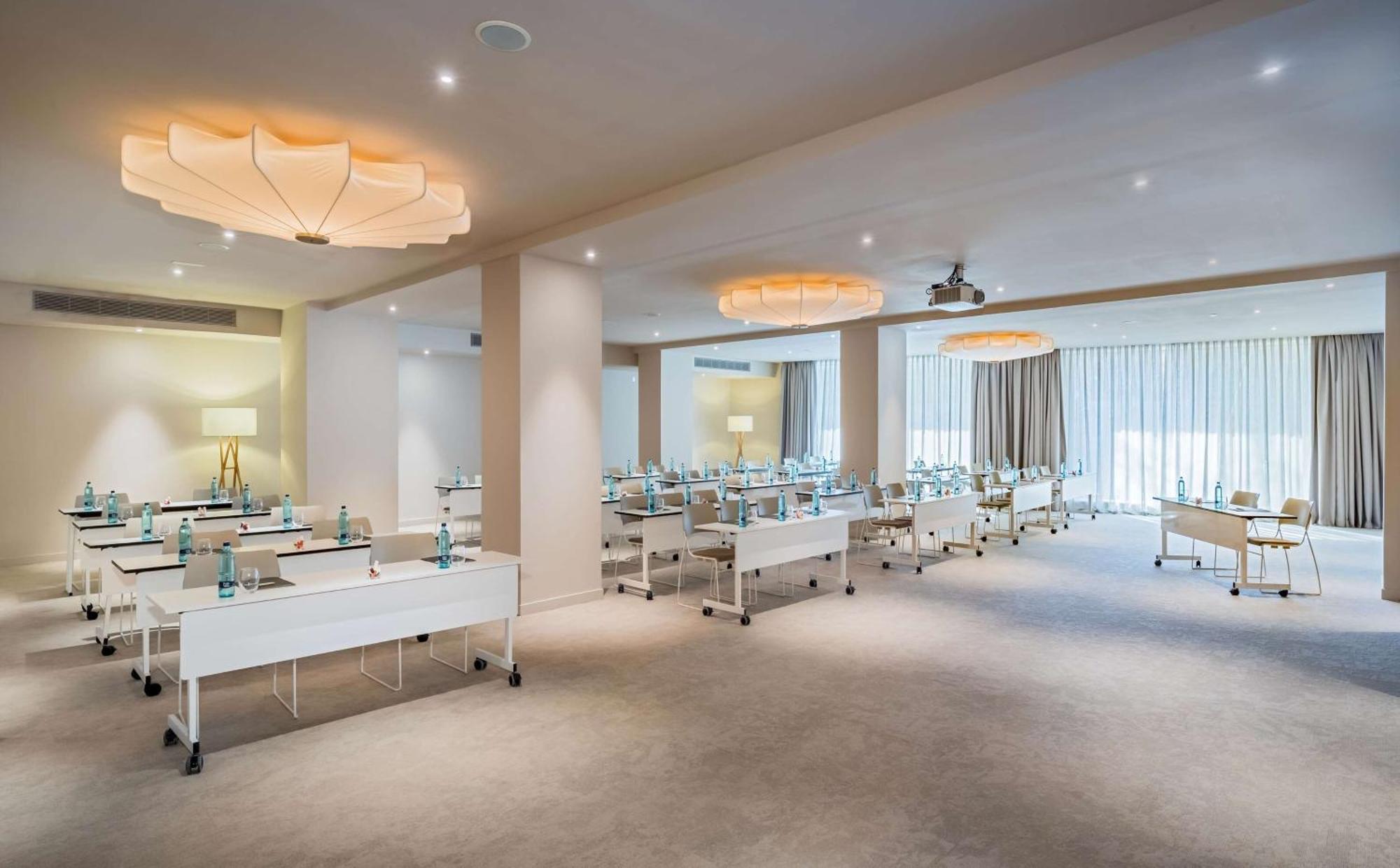 Hotel Barcelo Nervion 4*